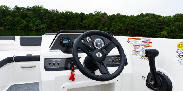 bayliner dx2000 interior console