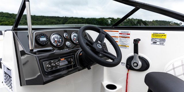 bayliner dx2250 interior console