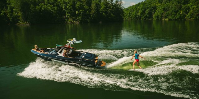 wakesurfing