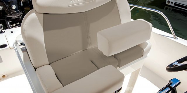 boat seating