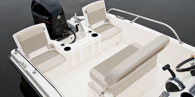 boat seating