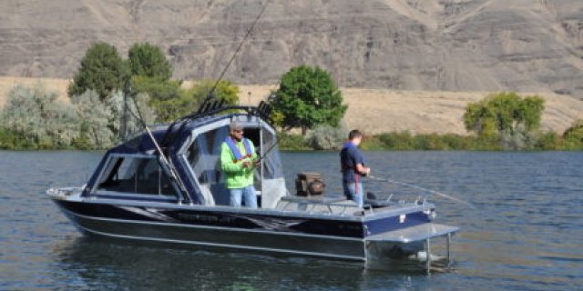 cruising boat