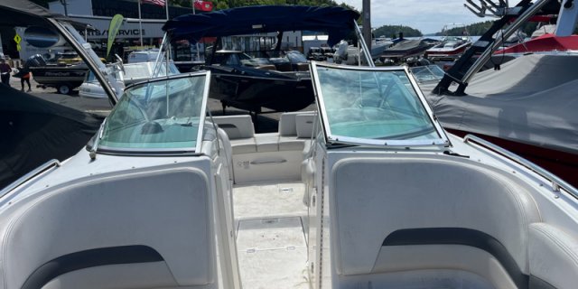 2004 Chaparral 260SSI