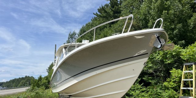 2024 Boston Whaler 380 REALM / 380RL